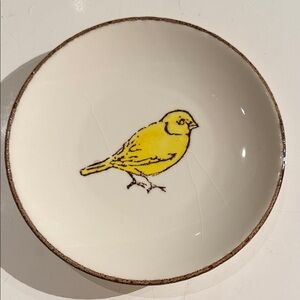 Value Ceramics yellow bird Salad cake/serving plate